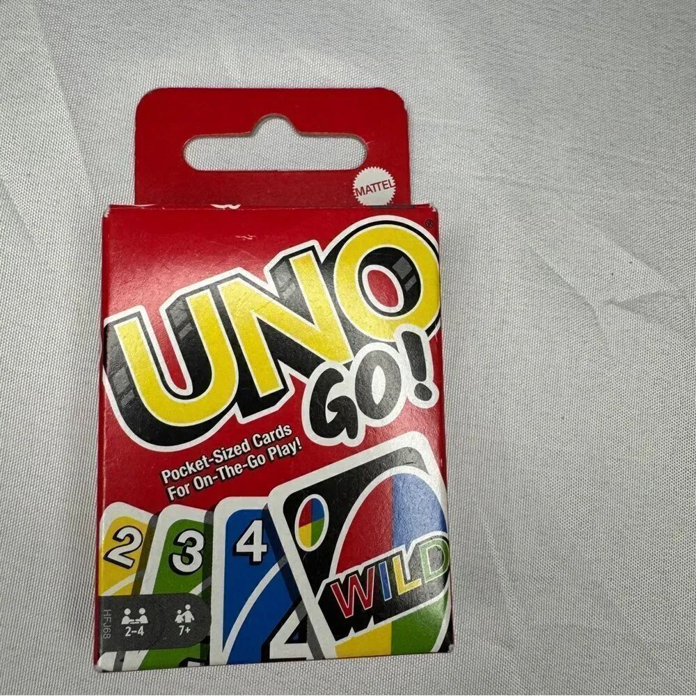 Mattel UNO GO Card Game